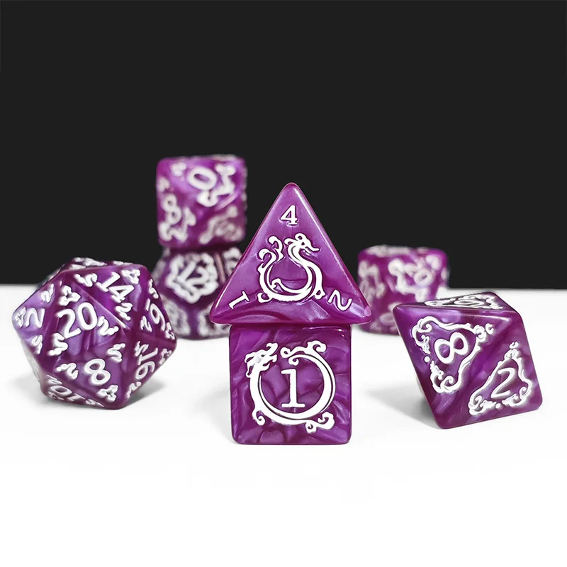 Conjunto de 7 Peças de Dados D - Board Game Dungeons And Dragons avaliação e preço